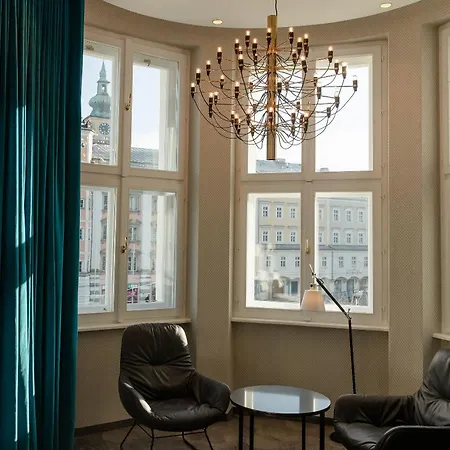 Готель One Linz-hauptplatz