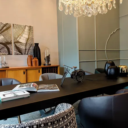 Готель One Linz-hauptplatz Лінц