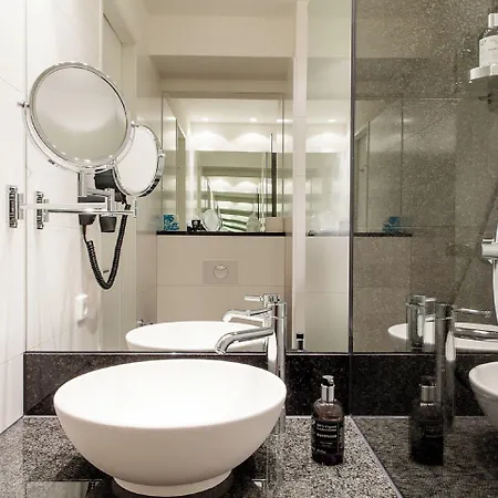 One Linz-hauptplatz 3* Лінц